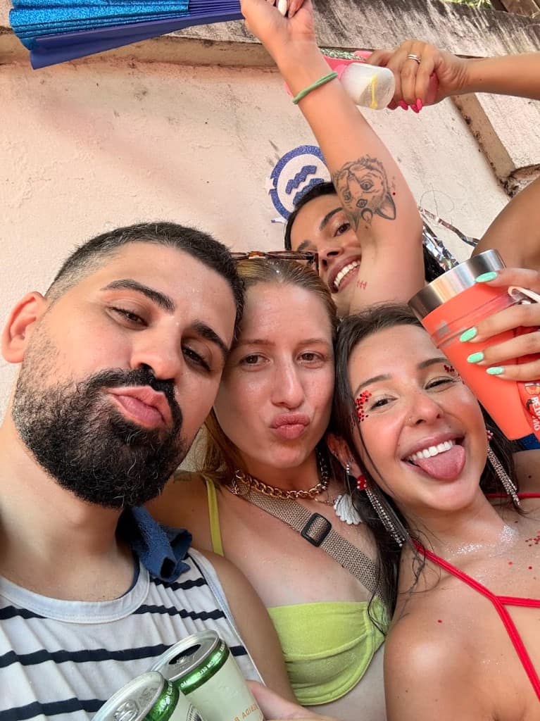 Mais um carnaval com a turma, com a Babinha